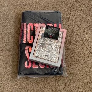 Victoria’s Secret Tease Gift Set with Free Bag